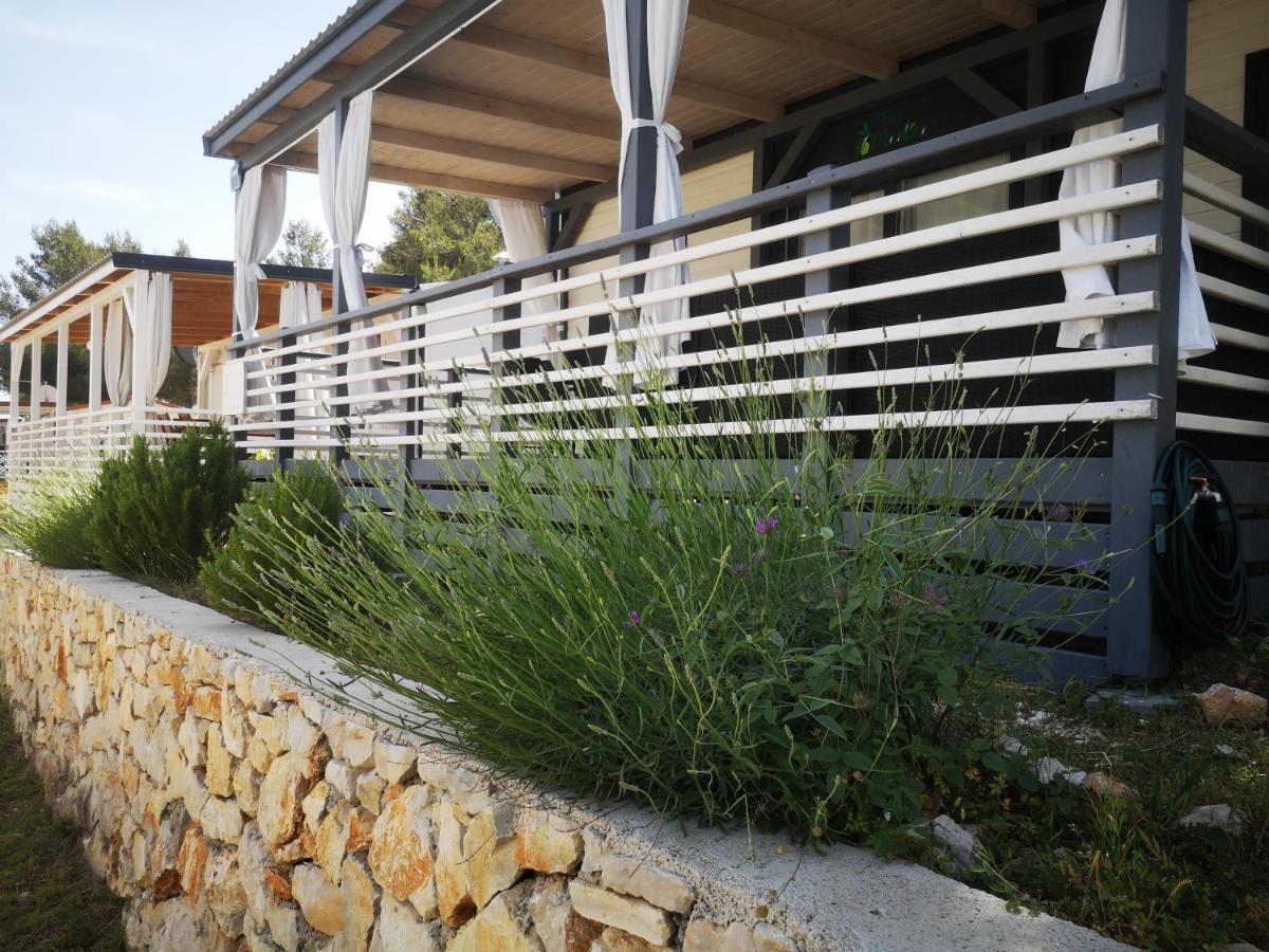 Mobile Home Lux Otok Murter Jezera Exterior foto
